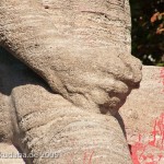 Gefallenen-Denkmal von Eberhard Encke von 1924 in der Baerwaldstrasse in Berlin-Kreuzberg, Detailansicht der Skulptur, Faust