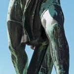 Denkmal "Genius mit Fackel" von Albert Wolff von 1876 in Berlin-Schöneberg, Detailansicht der Skulptur