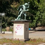 Denkmal "Genius mit Fackel" von Albert Wolff von 1876 in Berlin-Schöneberg, Gesamtansicht