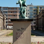 Denkmal "Genius mit Fackel" von Albert Wolff von 1876 in Berlin-Schöneberg, Gesamtansicht