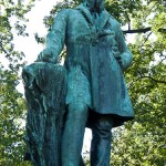 Jahndenkmal in der Hasenheide in Berlin-Neukölln von Erdmann Encke von 1869, Gesamtansicht der Standfigur