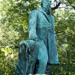 Jahndenkmal in der Hasenheide in Berlin-Neukölln von Erdmann Encke von 1869, Gesamtansicht der Standfigur