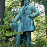 Jahndenkmal in der Hasenheide in Berlin-Neukölln von Erdmann Encke von 1869, Gesamtansicht der Standfigur