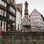 Rolandsbrunnen auf dem Marktplatz in Fritzlar, Renaissance, Gesamtansicht