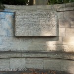 Gefallenendenkmal des Königin-Elisabeth-Garde-Regiments Nr. 3 von Eugen Schmohl von 1925 im Lietzenseepark in Berlin-Charlottenburg, Detailansicht