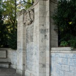 Gefallenendenkmal des Königin-Elisabeth-Garde-Regiments Nr. 3 von Eugen Schmohl von 1925 im Lietzenseepark in Berlin-Charlottenburg, Detailansicht