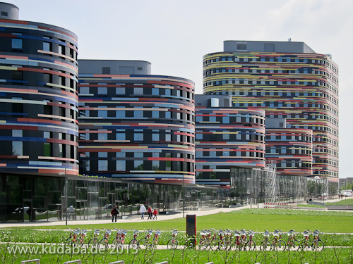 Zur IBA 2013 errichtetes Gebäude der Behörde für Stadtentwicklung und Umwelt in Hamburg-Wilhelmsburg