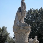 Goethe-Denkmal in Rom, Villa Borghese, von Gustav Eberlein entworfen und Valentino Casali ausgeführt, Enthüllung des Denkmals 1904, Gesamtansicht der Standfigur Goethes