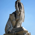 Goethe-Denkmal in Rom, Villa Borghese, von Gustav Eberlein entworfen und Valentino Casali ausgeführt, Enthüllung des Denkmals 1904, Gesamtansicht der Standfigur Goethes