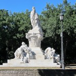 Goethe-Denkmal in Rom, Villa Borghese, von Gustav Eberlein entworfen und Valentino Casali ausgeführt, Enthüllung des Denkmals 1904, Gesamtansicht