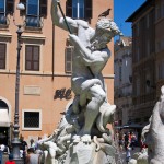Neptunbrunnen auf dem Piazza Navona in Rom, Ansicht des Neptuns mit dem Oktopus