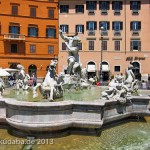 Neptunbrunnen auf dem Piazza Navona in Rom, Gesamtansicht