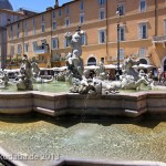 Neptunbrunnen auf dem Piazza Navona in Rom, Gesamtansicht