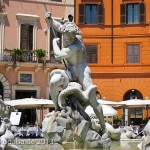 Neptunbrunnen auf dem Piazza Navona in Rom, Ansicht des Neptuns mit dem Oktopus