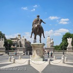 Reiterstandbild des Marc Aurel auf dem Kapitolsplatz in Rom, südöstliche Gesamtansicht