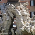 Vierströmebrunnen auf der Piazza Navona in Rom, Ansicht des Sockels