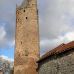 "Grauer Turm" in Fritzlar, höchster noch erhaltener Wehrturm in Deutschland (38 m) zwischen 1238 und 1274 errichtet