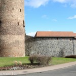 "Grauer Turm" in Fritzlar, höchster noch erhaltener Wehrturm in Deutschland (38 m) zwischen 1238 und 1274 errichtet