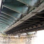 Die über die Elbe führende Brücke "Blaues Wunder" in Dresden (Loschwitzer Brücke) aus den Jahren 1891-1893 von C. Coepke und H. M. Krüger