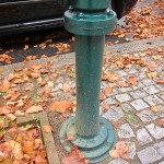 Wasserpumpe bzw. Schwengelpumpe Bredtschneiderstraße in der Nähe des ZOB in Berlin-Charlottenburg