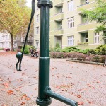 Wasserpumpe bzw. Schwengelpumpe Bredtschneiderstraße in der Nähe des ZOB in Berlin-Charlottenburg