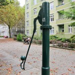 Wasserpumpe bzw. Schwengelpumpe Bredtschneiderstraße in der Nähe des ZOB in Berlin-Charlottenburg