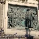 Relief Luther mit Reformatoren an der Westfassade des Berliner Doms auf der Spreeinsel in Berlin-Mitte von Johannes Götz