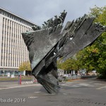 Die Skulptur Die Flamme stammt von dem Bildhauer Bernhard Heiliger aus den Jahren 1962-63 und steht am Ernst-Reuter-Platz vor Gebäuden der TU Berlin