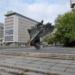 Die Skulptur Die Flamme stammt von dem Bildhauer Bernhard Heiliger aus den Jahren 1962-63 und steht am Ernst-Reuter-Platz vor Gebäuden der TU Berlin