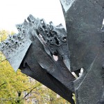 Die Skulptur Die Flamme stammt von dem Bildhauer Bernhard Heiliger aus den Jahren 1962-63 und steht am Ernst-Reuter-Platz vor Gebäuden der TU Berlin