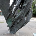 Die Skulptur Die Flamme stammt von dem Bildhauer Bernhard Heiliger aus den Jahren 1962-63 und steht am Ernst-Reuter-Platz vor Gebäuden der TU Berlin