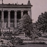 Historische Postkarte mit Ansicht des Alten Museums am Lustgarten in Berlin-Mitte auf der Spreeinsel (Museumsinsel), die als Feldpost 1917 von Berlin nach Bortfeld bei Braunschweig verschickt worden ist