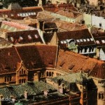 Historische, kolorierte Postkarte mit der Abbildung des Berliner Zentrums mit Stadtschloss, Dom sowie Wohn- und Geschäftsblöcken vom Roten Rathaus aus betrachtet. Die Karte wurde am 14.1.2014 versendet.