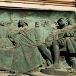 Relief Luther auf Reichstag in Worms von Gerhard Janensch 1904 an der Westfassade des Berliner Doms linker Hand vom Hauptportal