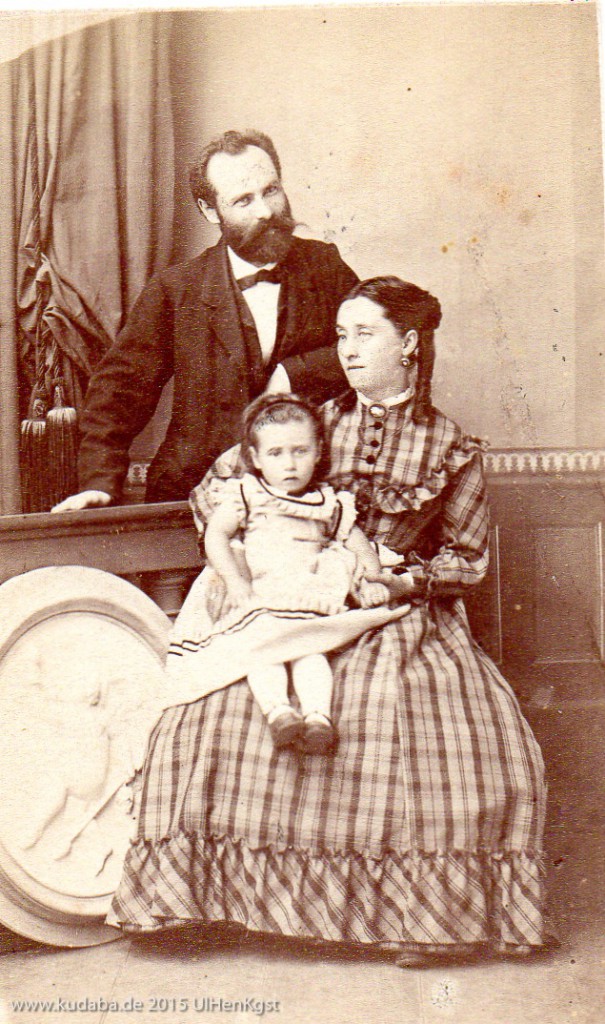 Hermann Schies (1870), 34 Jahre, mit seiner Ehefrau Nanni und der ältesten Tochter Anna