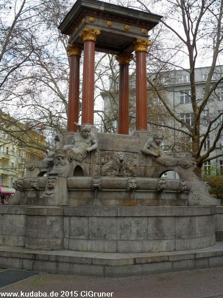 St. Georg-Brunnen in Berlin-Charlottenburg (6/41)