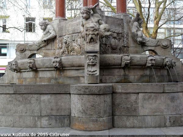 St. Georg-Brunnen in Berlin-Charlottenburg (17/41)