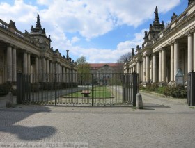 Königskolonnaden von Carl von Gontard im Kleistpark in Berlin-Schöneberg