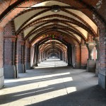 Oberbaumbrücke über die Spree in Berlin-Friedrichshain-Kreuzberg von Otto Stahn