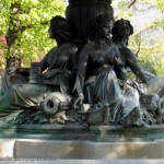 Brunnen „Wrangelbrunnen“ in Kreuzberg von Hugo Hagen, Baujahr 1877, nordwestliche Ansicht von drei Figuren