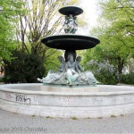 Brunnen „Wrangelbrunnen“ in Kreuzberg von Hugo Hagen, Baujahr 1877, südliche Gesamtansicht