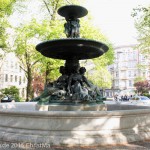 Brunnen „Wrangelbrunnen“ in Kreuzberg von Hugo Hagen, Baujahr 1877, nordwestliche Gesamtansicht