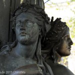 Brunnen „Wrangelbrunnen“ in Kreuzberg von Hugo Hagen, Baujahr 1877, ostnördliche Detailansicht von zwei Figuren