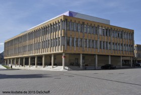 Gesamtansicht der Fachhochschule Potsdam.