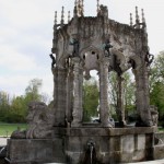 Der Märchenbrunnen in Berlin-Neukölln im Von-der-Schulenberg-Park von Ernst Moritz Geyger