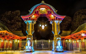 Elefantentor des Zoologischen Gartens Berlin an der Budapester Straße in Berlin-Tiergarten