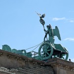 Die Quadriga auf dem Brandenburger Tor in Berlin-Mitte aus getriebenem und gegossenem Kupfer stammt von Johann Gottfried Schadow aus den Jahren 1790 - 1795 (1793)