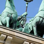 Die Quadriga auf dem Brandenburger Tor in Berlin-Mitte aus getriebenem und gegossenem Kupfer stammt von Johann Gottfried Schadow aus den Jahren 1790 - 1795 (1793)