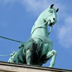 Die Quadriga auf dem Brandenburger Tor in Berlin-Mitte aus getriebenem und gegossenem Kupfer stammt von Johann Gottfried Schadow aus den Jahren 1790 - 1795 (1793)