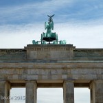 Die Quadriga auf dem Brandenburger Tor in Berlin-Mitte aus getriebenem und gegossenem Kupfer stammt von Johann Gottfried Schadow aus den Jahren 1790 - 1795 (1793)